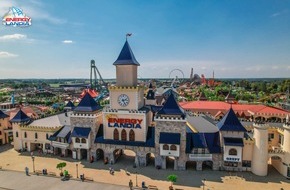 ENERGYLANDIA: Mitteleuropas größter Freizeitpark mit dem größten Freiluft-Wasserpark? / Entdecken Sie den Freizeitpark ENERGYLANDIA in Polen bei Krakau