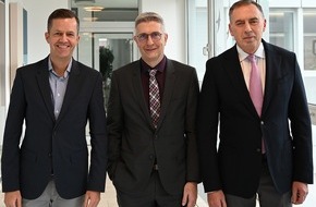 uniVersa Versicherungen: Veränderungen im Vorstand der uniVersa