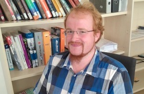 Universit&auml;t Kassel: Molek&uuml;l AcF liefert Hinweise auf Ursprung des Universums