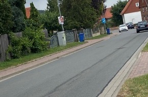 Polizeiinspektion Hildesheim: POL-HI: Polizei Alfeld - Fahrbahnverschmutzung der L482 von Sibbesse bis Petze