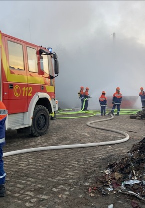 FW-EN: Jugendfeuerwehr Hattingen-Ost über 24 Stunden &quot;im Einsatz&quot;