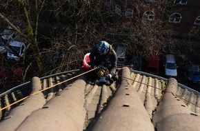 Industrie Kletterer Hamburg: Besondere Anforderungen bei der Entwässerung von Gründächern