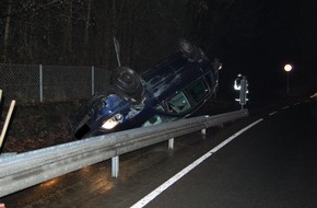 Polizeiinspektion Hameln-Pyrmont/Holzminden: POL-HM: Verkehrsunfall am Hagener Berg