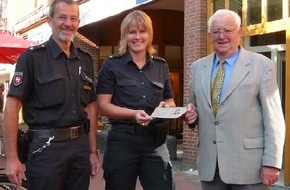 Polizeiinspektion Harburg: POL-WL: Winsen/L. - Altbürgermeister Gustav Schröder gibt Führerschein ab