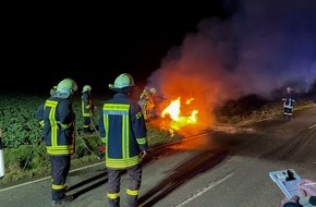 Freiwillige Feuerwehr Wachtberg: FW Wachtberg: Brennender PKW bei Wachtberg-Fritzdorf