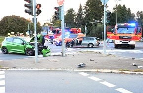 Feuerwehr Pulheim: FW Pulheim: Verkehrsunfall in Pulheim-Brauweiler mit zwei Verletzten