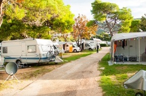 DVAG Deutsche Vermögensberatung AG: Urlaubstrend Wohnmobil: gut abgesichert auf Tour und Campingplatz