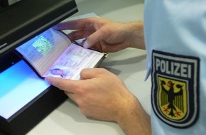 Bundespolizeidirektion München: Bundespolizeidirektion München: Mit gefälschten Papieren nach Deutschland
