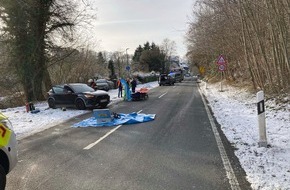 Polizei Mettmann: POL-ME: Alkohol am Steuer - 67-J&auml;hriger verunfallt - 2601025