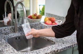 Verband kommunaler Unternehmen e.V. (VKU): Kommunale Unternehmen zum Weltwassertag 2014 / Energiepotenziale im Wasser- und Abwasserbereich nutzen (FOTO)
