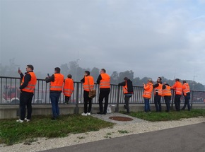 FW Reichenau: Brennendes Fahrzeug im Tunnel - Feuerwehren üben den Ernstfall - Brandschutzübung im Tunnel Waldsiedlung B33 - Tunnel-Waldsiedlung, 11.10.2025