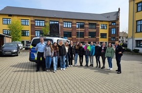 Bundespolizeidirektion Sankt Augustin: BPOL NRW: Girls´ Day bei der Bundespolizeiinspektion Kleve und im Bundespolizeirevier Kempen