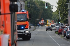 Feuerwehr Mülheim an der Ruhr: FW-MH: Schwerer Verkehrsunfall mit Radfahrerin.#fwmh