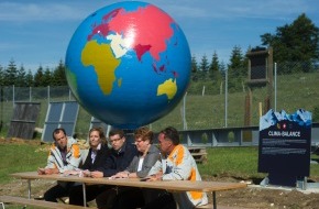 BKW Energie AG: Sentier Découverte - Eröffnung der Saison 2011 / Clima-Balance als neue Besucher-Attraktion