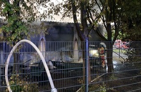 Feuerwehr Minden: FW Minden: Brand mehrerer Schulcontainer