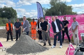 Deutsche Telekom AG: Giengen an der Brenz: Spatenstich f&uuml;r Glasfaserausbau