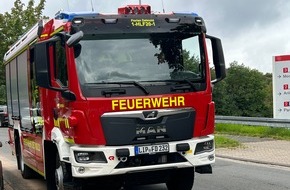 Feuerwehr Detmold: FW-DT: Ölspur ruft Feuerwehr auf den Plan