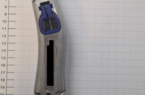 Bundespolizeidirektion Sankt Augustin: BPOL NRW: Bei Kontrollen an den Bahnhöfen beschlagnahmte die Bundespolizei mehrere Messer und einen Schlagstock.