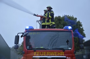 FW Lüchow-Dannenberg: Kreisfeuerwehrbereitschaft Lüchow-Dannenberg übt im Landkreis Harburg +++ über 120 Einsatzkräfte mit mehr als 20 Fahrzeugen unterwegs
