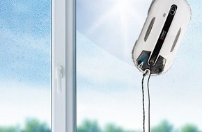 PEARL GmbH: Sichler Exclusive HOBOT-R3 Profi-Fensterputz-Roboter PR-400 mit Dual-Sprüh-Funktion, App: Reinigt selbstständig alle glatten Flächen