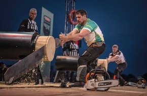 STIHL TIMBERSPORTS Series: STIHL TIMBERSPORTS® Champions Trophy 2017 in Hamburg / Brad De Losa aus Australien gewinnt den härtesten Wettkampf im Sportholzfällen