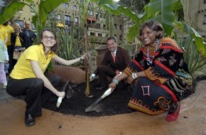Phantasialand Brühl: Phantasialand sagt Karibuni! - Willkommen im afrikanischen Themenhotel MATAMBA