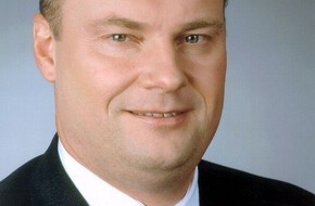 ABB AG: Bengt Pihl neuer Vorstandsvorsitzender der ABB AG / Horst Dietz
wechselt nach Singapur / Andreas Schrödinger folgt Personalvorstand
Karl Heinz Barz