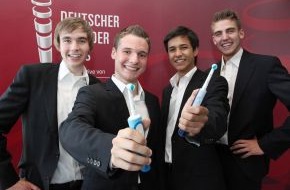Deutscher Gründerpreis für Schüler: Strahlendes Siegerlächeln: Gewinnerteam des Deutschen Gründerpreises für Schüler setzt auf gesunde Zähne (mit Bild)