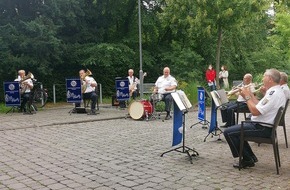 Hessisches Polizeipräsidium Einsatz: POL-HBPP: Polizeiorchester musiziert an Senioreneinrichtungen Tolle Bilanz rund um Gießen; nun geht's nach Fulda