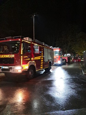 FW-Velbert: Hochwasserereignis in Velbert-Langenberg und-Neviges - Feuerwehr im Dauereinsatz