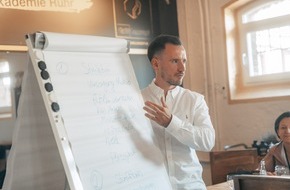 VAN DEN BOOM Coaching GmbH: Mit der Abnehmspritze zum Traumkörper? - Daniel van den Boom klärt auf, was es wirklich mit dem angeblichen Wundermittel zur Fettverbrennung auf sich hat