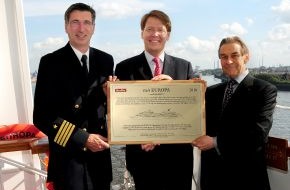 Hapag-Lloyd Cruises: Bestnoten im Berlitz Cruise Guide: MS EUROPA erhält zum zehnten Mal höchste Bewertung (mit Bild)