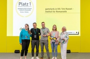 Universität Kassel: LEARNTEC 25: Universität Kassel gleich zweifach in digitaler Bildung ausgezeichnet