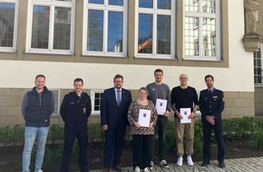 Polizeidirektion Wittlich: POL-PDWIL: Polizei Bitburg und Stadt Bitburg ehren Menschen für außergewöhnliche Zivilcourage