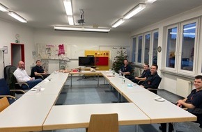 Feuerwehr Schwelm: FW-EN: Besuch zu Silvester