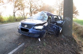 Polizeiinspektion Rotenburg: POL-ROW: ++ 54-Jährige bei Verkehrsunfall schwer verletzt ++