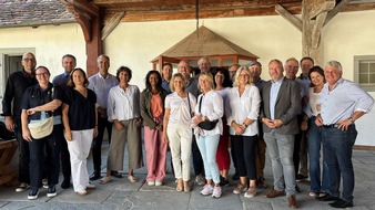 Deutsche Säge- und Holzindustrie Bundesverband e. V. (DeSH): Traditionelles Vierländertreffen der Säge- und Holzindustrie