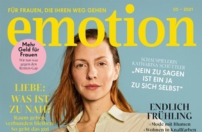 EMOTION Verlag GmbH: Schauspielerin Katharina Schüttler: "Eine ganze Weile habe ich alle SMS abgetippt"