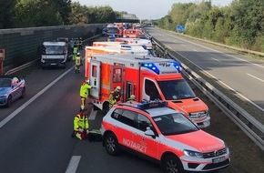 Feuerwehr Bottrop: FW-BOT: Verkehrsunfall mit 11 Verletzten auf der A31 - Rettungshubschrauber im Einsatz