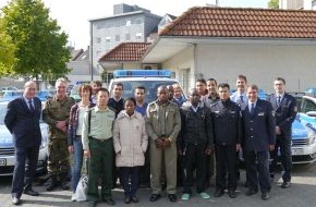Polizei Rhein-Erft-Kreis: POL-REK: Ausländische Polizisten zu Gast - Hürth