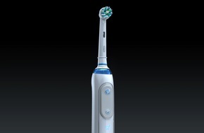 Oral-B: Oral-B GENIUS: Die weltweit erste elektrische Zahnbürste mit Durchblick