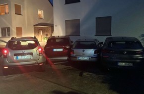 Kreispolizeibehörde Rhein-Sieg-Kreis: POL-SU: Jugendliche krachen in geparkte Autos und flüchten von der Unfallstelle