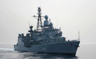 Presse- und Informationszentrum Marine: Deutsche Marine - Pressemeldung/ Pressetermine: Neue Kommandanten auf Fregatte "Bremen" und Fregatte "Karlsruhe"