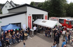 Feuerwehr Lennestadt: FW-OE: Gründungsfeier der Kinderfeuerwehr Lennestadt