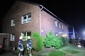 Feuerwehr Dinslaken: FW Dinslaken: Kellerbrand im Averbruch
