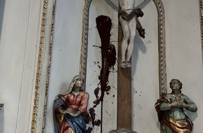 Kreispolizeibeh&ouml;rde Soest: POL-SO: Sachbesch&auml;digung im St. Patrokli Dom - Polizei sucht Zeugen