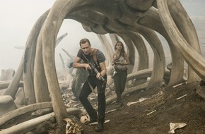 ProSieben: Tom Hiddleston geht auf eine aufregende Großwildjagd: Free-TV-Premiere von "Kong: Skull Island" auf ProSieben