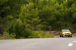 "Goldenes Lenkrad" für Kia XCeed - Neuer Crossover als "Bestes Auto unter 35.000 Euro" ausgezeichnet