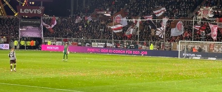 PINKTUM wird offizieller Partner des FC St. Pauli