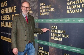 Constantin Film: DAS GEHEIME LEBEN DER BÄUME feiert Premiere in München / Peter Wohllebens Bestselleradaption begeistert die Kinofans